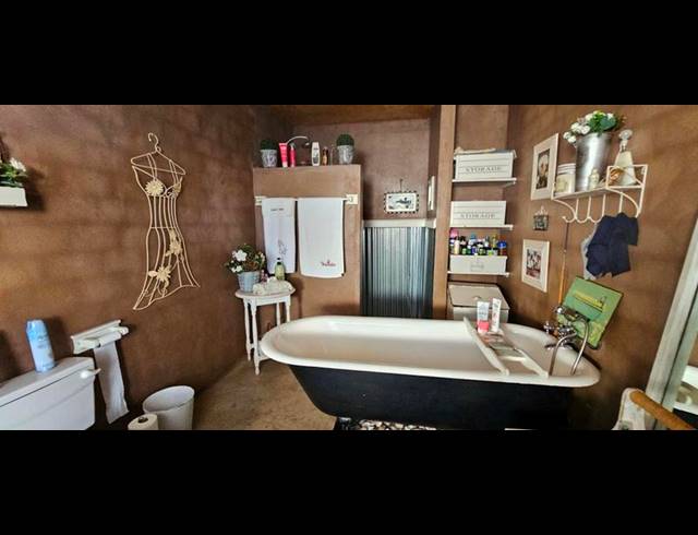 4 BEDROOM HOUSE FOR SALE IN BLUE LAGOON